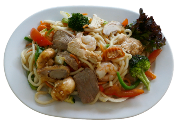 Udon gebraten japanische Nudeln mit frischem Gemüse gebraten